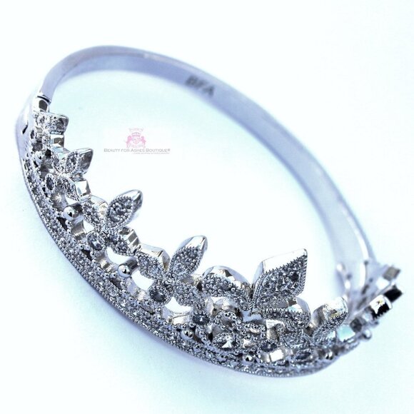 Clear Pave Cubic Zirconia Fleur-de-Lis Princess Crown Hinged Cuff Bracelet 7.5" - Picture 7 of 12